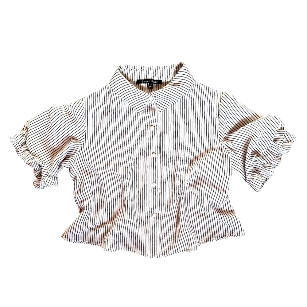 Black & White Pin Stripes Ruffle Sleeve Cropped Top